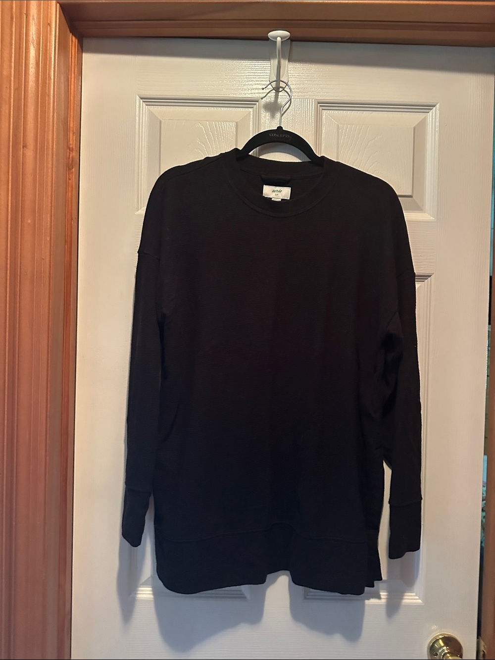 aerie/black  Crewneck Sweater, women’s size small